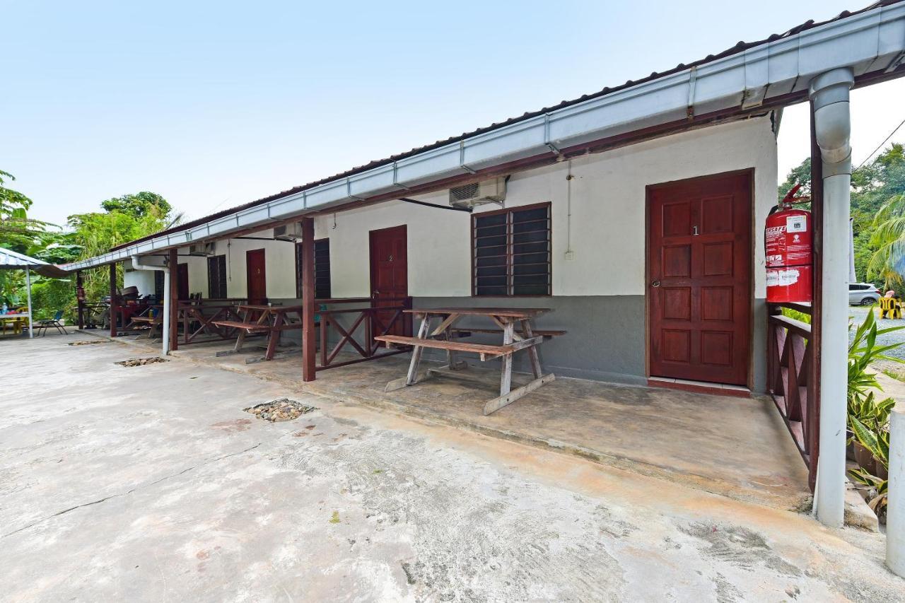 Dtahan Motel Taman Negara Kuala Tahan Exterior foto